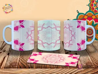 Taza con diseño de mandala completo en color rosa intenso, con detalles intrincados y un fondo claro. Ideal para sublimación.