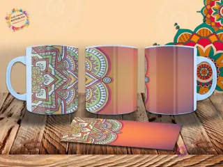 Taza con mandala en colores pastel y degradado naranja-rojizo de fondo, con un estilo orgánico y fluído. Mockup realista.