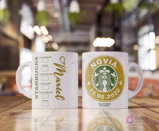 Taza blanca sublimada con diseño estilo Starbucks. Un lado muestra opciones de bebida y el nombre 'Mariel' en dorado. El otro lado tiene un logo dorado de Starbucks con una sirena coronada, fecha '12.05.2020' y texto 'Novia'.