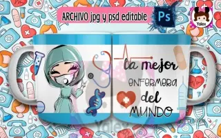 Taza de sublimación con diseño de enfermera ilustrada con gorro quirúrgico verde y mascarilla, sosteniendo un tubo de ensayo, sobre fondo azul de iconos médicos y texto 'La mejor enfermera del mundo'.