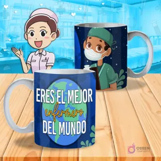 Mockup de dos tazas blancas con diseño 'Eres el mejor enfermero del mundo' con un globo terráqueo y un enfermero animado de piel oscura, sobre un fondo de hospital.