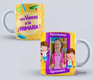 Dos tazas de graduación infantil con fondo amarillo. Una con la frase 'Nos Vamos a la Primaria!' y elementos escolares. La otra con una niña sonriente en un marco morado, acompañada de un niño y una niña animados, con la palabra 'Egresados'.