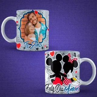 Tazas de sublimación Día del Amor con foto de pareja real 'Te Amo' y diseño de Mickey y Minnie Mouse 'Feliz Día Amor'.