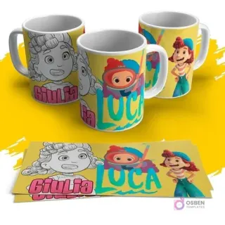 Tres tazas blancas con diseños variados de personajes de Luca de Disney Pixar: Giulia (contorno), Luca (monstruo marino con snorkel) y Giulia (a color). Abajo, dos hojas con los diseños.