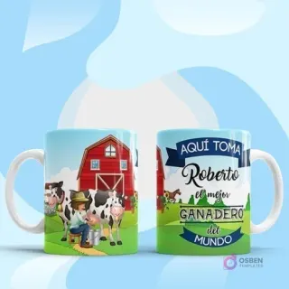 Taza personalizada para 'Roberto el mejor Ganadero del mundo', con un ganadero ordeñando una vaca frente a un granero, sobre un fondo azul claro con nubes.