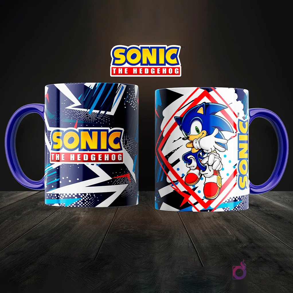 Dos tazas de sublimación con diseño de Sonic The Hedgehog, una con el logo y patrones geométricos, la otra con Sonic en pose de acción. Asas azules.