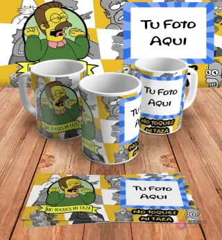 Plantilla personalizable para taza de sublimación de Los Simpsons, con espacio para añadir 'Tu Foto Aquí' junto al diseño de Ned Flanders y 'No toques mi taza', en mockups.