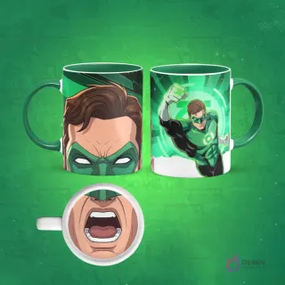Taza de sublimación con diseño de Green Lantern (Hal Jordan) en pose heroica y un primer plano de su rostro con antifaz. En la base de la taza, una boca abierta. El asa de la taza es verde.