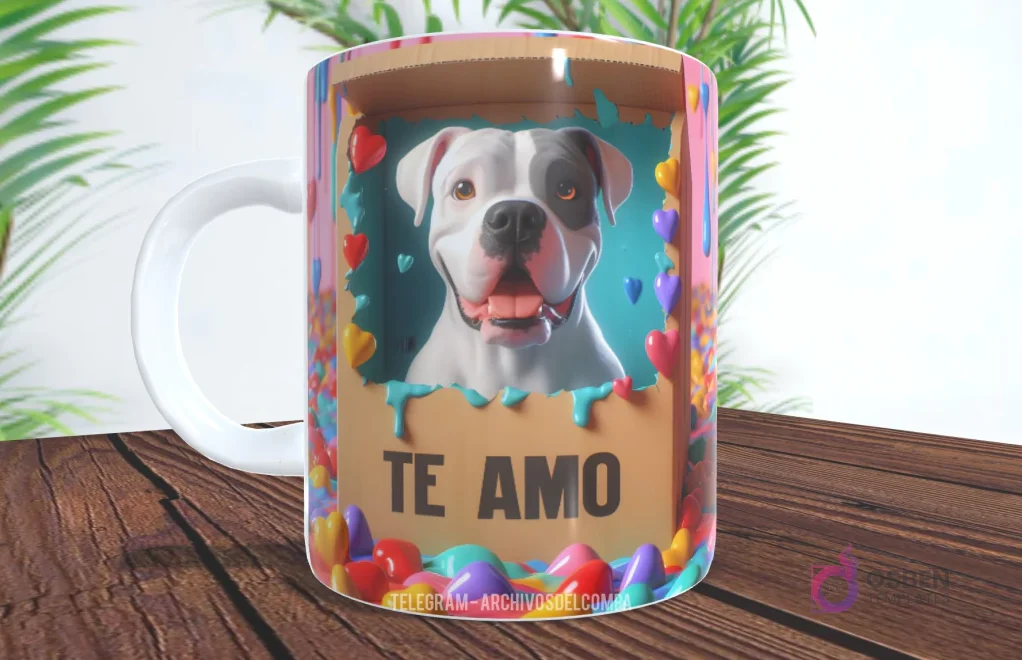 Taza con diseño de perrito tipo Pitbull blanco y negro en caja de regalo con muchos corazones y 'TE AMO'