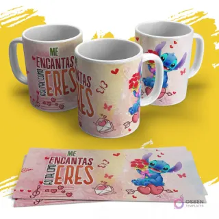 Diseño de sublimación para tazas con Stitch de Disney ofreciendo un ramo de flores, con la frase 'Me Encantas así tal como eres' y elementos musicales y mariposas.
