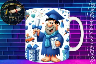 Taza de sublimación con Pedro Picapiedra graduado 3D animado celebrando la Clase 2024 con diploma y regalos