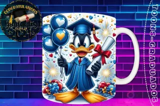 Taza de sublimación con Pato Lucas graduado 3D animado celebrando la Clase 2024 con diploma y globos
