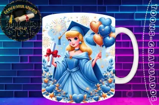 Taza de sublimación con Princesa Aurora graduada 3D animada celebrando la Clase 2024 con diploma y globos