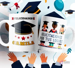 Dos tazas de sublimación blancas con diseños de graduación: una con un birrete y 'Felicidades Camila', y la otra con tres estudiantes graduadas de caricatura sosteniendo un cartel con 'Felicitaciones por tus logros', sobre un fondo festivo.