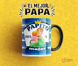 Plantilla de sublimación para tazas del Día del Padre con diseño 'Papito Eres El Mejor', ilustrando a un padre amoroso sosteniendo a su bebé en una taza azul con rayas y fondo amarillo.