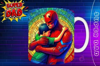 Taza sublimada con Daredevil y su hijo abrazándose, diseño rojo y urbano estilo vidriera 'Super Dad'