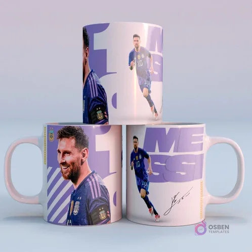 Tazas sublimes con Lionel Messi sonriendo y corriendo con camiseta alternativa azul, diseño púrpura de Argentina 2022 con el dorsal número 10 y su autógrafo.