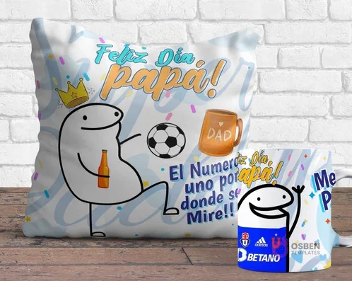 Cojín y taza sublimados con diseños Flork del Día del Padre. El cojín muestra un Flork jugando fútbol con una cerveza y el mensaje 'Feliz Día Papá! El Número uno por donde se Mire!!', y la taza tiene un Flork saludando con el logo de Universidad de Chile.