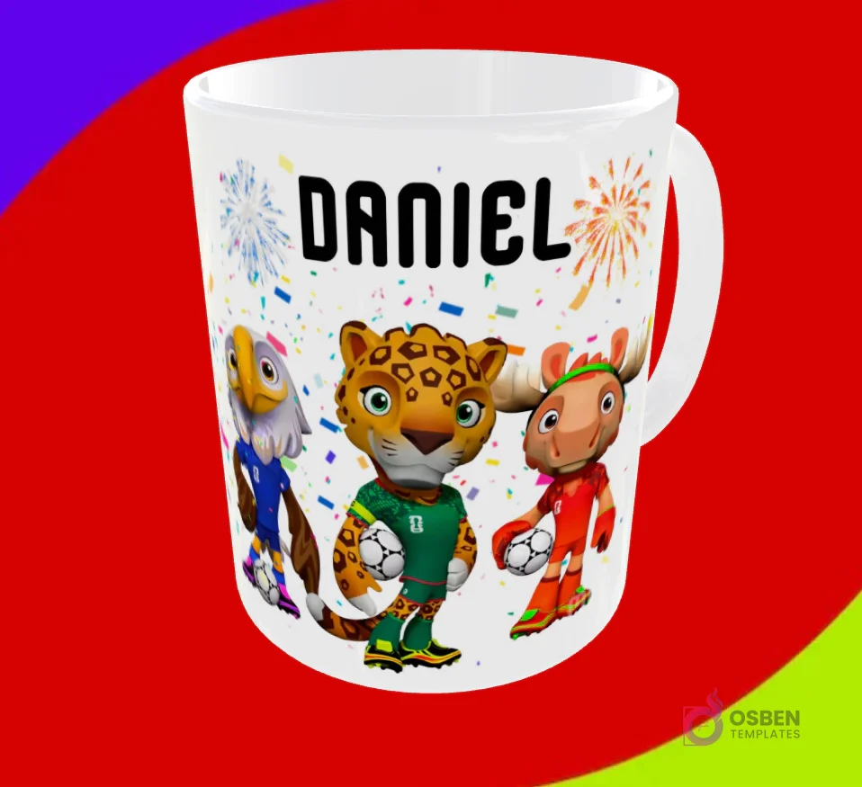 Mug sublimado con las tres mascotas (águila, jaguar, alce) con balones en estadio y el nombre Daniel