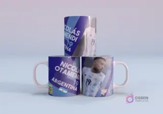 Plantilla sublimación taza Emiliano 'Dibu' Martínez Argentina 23 Mundial Qatar 2022, con mockup de tres tazas apiladas con diseño en tonos azules y blancos