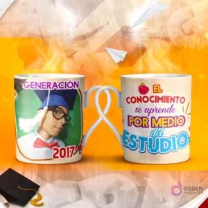 Dos tazas mockup de graduación, una con espacio para foto del graduado 'Generación 2017' y otra con la frase 'LA EDUCACIÓN es LA LLAVE para Abrir el Mundo' con diseño minimalista.