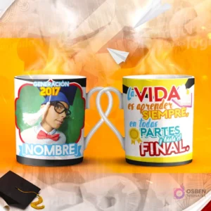 Dos tazas mockup de graduación, una con espacio para foto del graduado 'Generación 2017' y otra con la frase 'La VIDA tiene una META TRATA de llegar a ELLA!'.