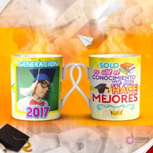 Dos tazas mockup de graduación, una con espacio para foto del graduado y otra con la frase 'La VIDA es aprender SIEMPRE, en todas PARTES y hasta el FINAL.'.