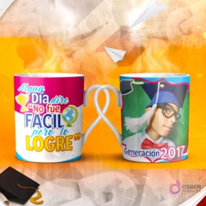 Dos tazas mockup de graduación, una con espacio para foto del graduado y otra con la frase 'Si puedes SOÑARLO puedes HACERLO'.