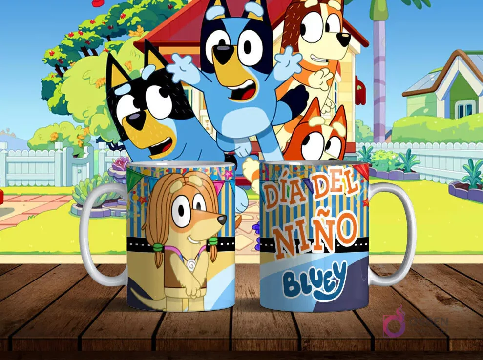 Mug mockup con un personaje canino de Bluey con trenzas sonriendo, y texto 'Día del Niño Bluey' sobre un fondo rayado. El fondo animado es el jardín de la familia Heeler. Mug mockup con un personaje canino de Bluey con trenzas sonriendo, y texto 'Día del Niño Bluey' sobre un fondo rayado. El fondo animado es el jardín de la familia Heeler.