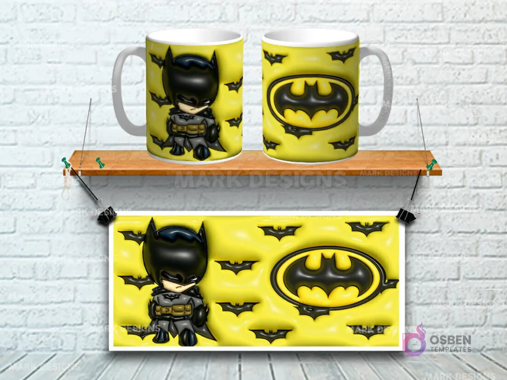 Taza sublimada con diseño 3D de Batman estilo chibi con logo de murciélago sobre fondo amarillo Taza sublimada con diseño 3D de Batman estilo chibi con logo de murciélago sobre fondo amarillo