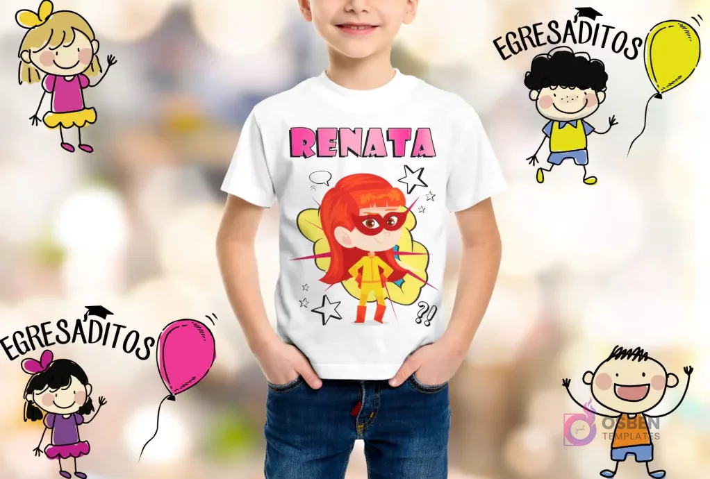 Niño sonriendo con camiseta blanca personalizada con el nombre 'RENATA' y una superheroína infantil de traje rojo y amarillo Niño sonriendo con camiseta blanca personalizada con el nombre 'RENATA' y una superheroína infantil de traje rojo y amarillo
