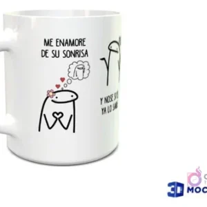 Taza sublimada con diseño Flork romántico, 'Me enamoré de su sonrisa' y personaje pensativo
