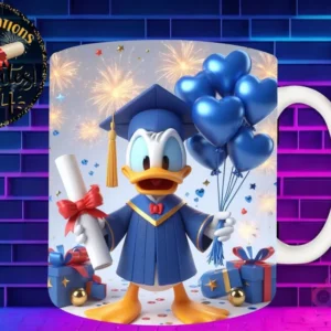 Taza de sublimación con Pato Donald graduado 3D animado celebrando la Clase 2024 con diploma y globos
