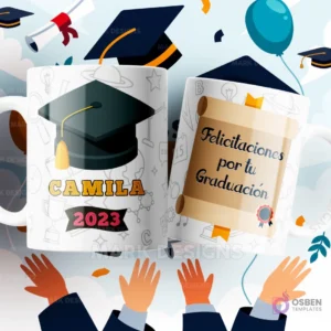 Dos tazas de sublimación blancas con diseños de graduación: una con un birrete y 'Camila 2023' sobre un patrón sutil de símbolos académicos, y la otra con un pergamino y 'Felicitaciones por tu Graduación', sobre un fondo festivo.