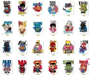 Cuadrícula de numerosos diseños de vectores PNG para sublimación con personajes chibi populares y frases de 'Papá', 'Dad', 'Son', 'Hijo', incluyendo Nemo, Shrek, Dragon Ball, superheroes.