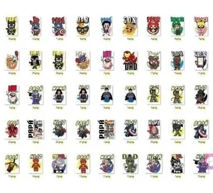 Cuadrícula completa de más de cien diseños de vectores PNG para sublimación con personajes chibi, superheroes, personajes de caricatura y textos como 'Papá', 'Hijo', 'Hija', 'Mama'.