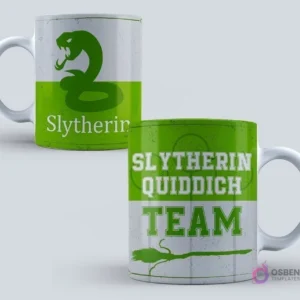 Taza de Harry Potter con el emblema de la serpiente de Slytherin y el texto 'Slytherin Quidditch Team' en verde y blanco
