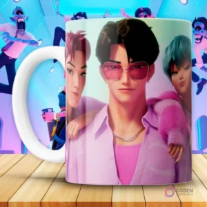Taza KPOP con tres personajes masculinos de Huntrix Demon Hunter, uno con gafas rosas