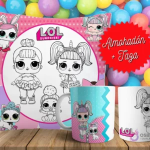 Cojín y tazas con diseño de LOL Surprise (muñeca con gafas) para pintar, sobre fondo de bolas de colores. Un cojín muestra varias muñecas en blanco y negro, y dos tazas, una a color y otra para colorear.
