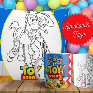 Cojín y tazas con diseño de Toy Story (Woody, Jessie, Bullseye) para pintar, sobre fondo de bolas de colores. Un cojín muestra a los personajes en blanco y negro, y dos tazas, una a color y otra para colorear.