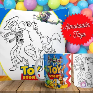Cojín y tazas con diseño de Toy Story (Woody, Buzz) para pintar, sobre fondo de bolas de colores. Un cojín muestra a Woody y Buzz en blanco y negro, y dos tazas, una a color y otra para colorear.