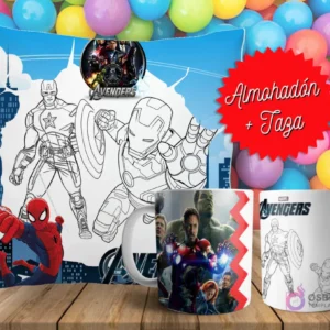 Cojín y tazas con diseño de The Avengers para pintar, sobre fondo de bolas de colores. Un cojín muestra a Capitán América y Iron Man en blanco y negro, y dos tazas, una a color y otra para colorear.