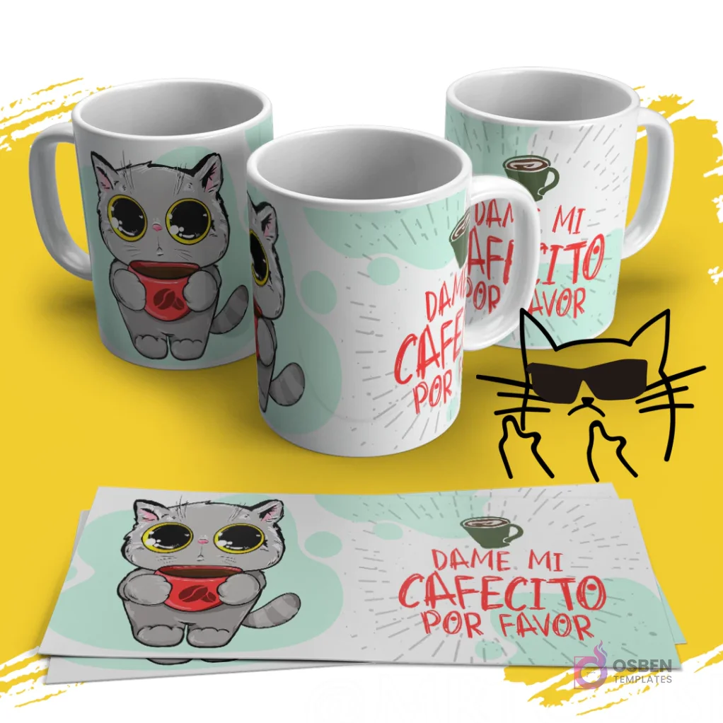 Mockup de taza blanca con diseño de gatito gris de ojos grandes sosteniendo una taza de café, con la frase 'Dame mi cafecito por favor' en rojo. Vista de tres tazas con la plantilla extendida al frente sobre fondo amarillo. Mockup de taza blanca con diseño de gatito gris de ojos grandes sosteniendo una taza de café, con la frase 'Dame mi cafecito por favor' en rojo. Vista de tres tazas con la plantilla extendida al frente sobre fondo amarillo.