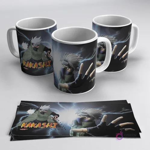 Taza sublimada con diseño de Kakashi Hatake realizando un jutsu de rayo, fondo eléctrico, y plantilla de diseño a sus pies. Incluye realidad aumentada. Taza sublimada con diseño de Kakashi Hatake realizando un jutsu de rayo, fondo eléctrico, y plantilla de diseño a sus pies. Incluye realidad aumentada.