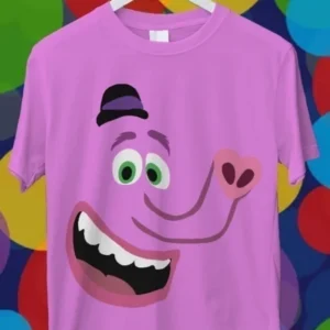 Diseño para sublimación de Bing Bong de Intensamente, personaje rosa con sombrero, sonrisa grande y trompa en una polera rosa.