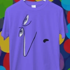 Diseño para sublimación de Ennui de Intensamente 2, rostro morado estilizado con mirada de aburrimiento y expresión monótona en una polera violeta.