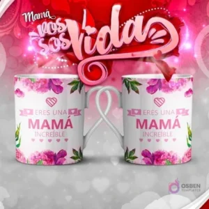 Mockup de dos tazas con diseño floral rosa y blanco para el Día de la Madre, mostrando la frase 'Eres una Mamá Increíble' y el título 'Mamá sos mi vida' de fondo.
