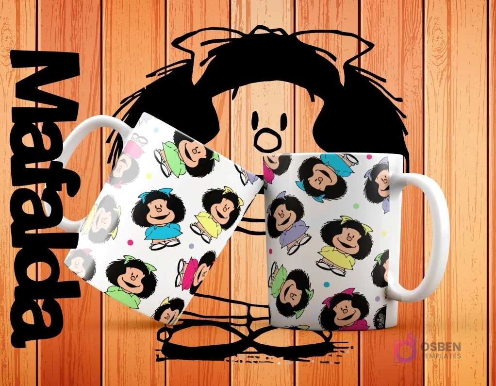 Dos tazas blancas de sublimación con un patrón repetitivo de Mafalda vestida de varios colores sobre un fondo blanco con lunares, en un diseño colorido y alegre. Dos tazas blancas de sublimación con un patrón repetitivo de Mafalda vestida de varios colores sobre un fondo blanco con lunares, en un diseño colorido y alegre.