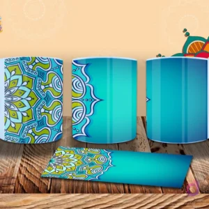 Taza con mandala de patrones florales en verde lima y turquesa, con un diseño parcial que captura la atención. Mockup sobre madera.