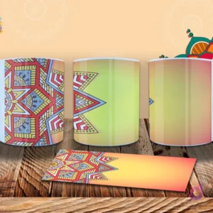 Taza con mandala geométrico en amarillo, rojo y azul sobre un fondo degradado amarillo-naranja, con un diseño angular y moderno.